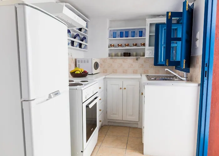 Gemini Cave Tzimara ,with Mini Plunge Pool And Hot Tub بيت للعطل أويا